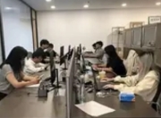 每天30元“假装上班”：当代青年的职场缓冲带与心理自救术