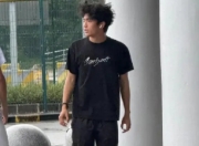 谢霆锋父子偶遇同框